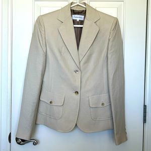 Calvin Klein beige linen blazer with stitch detail and natural buttons. Size 0